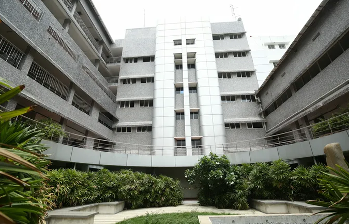 M O P Vaishnav College for Women