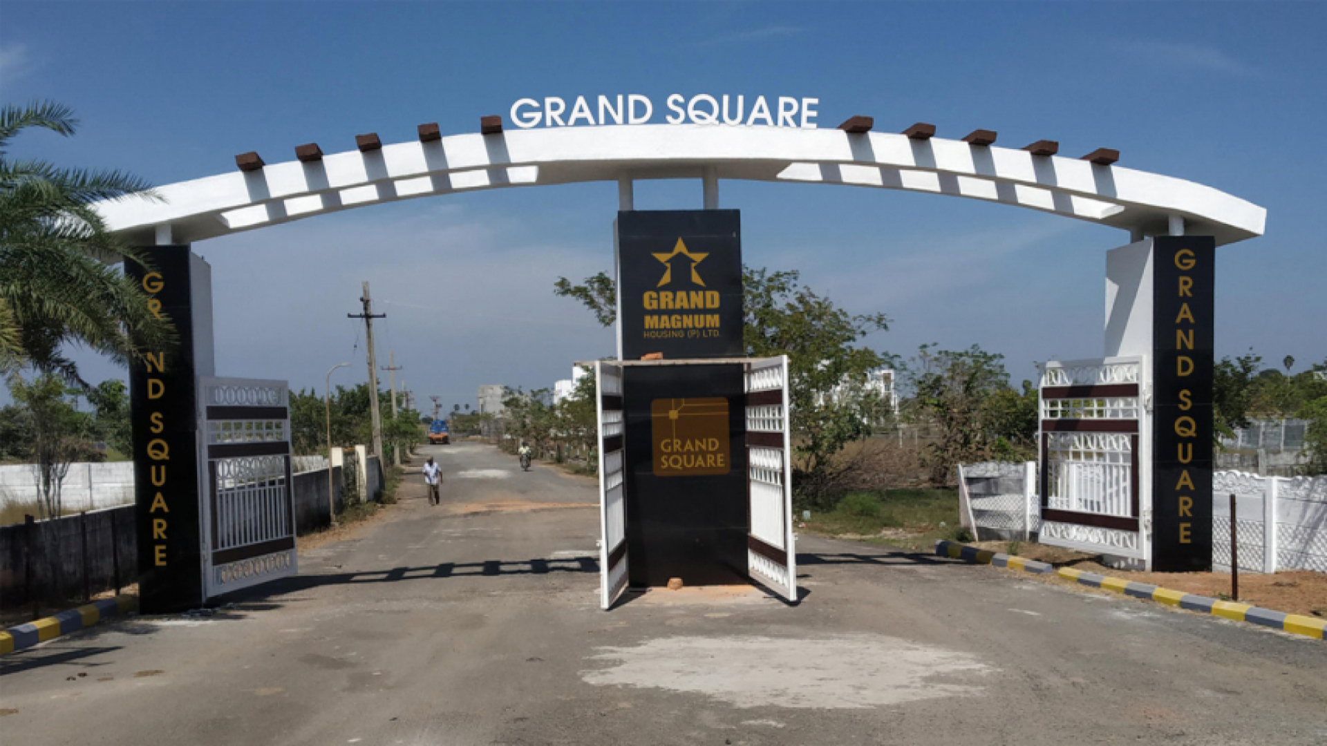 1200 - 4000 Sqft Land for sale in Oragadam