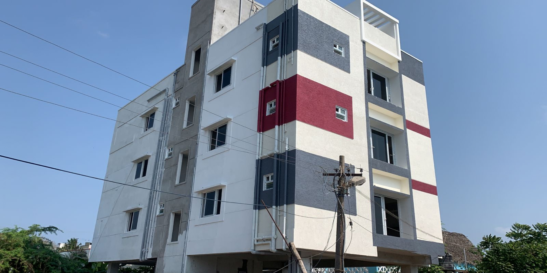 Dharmans Adora