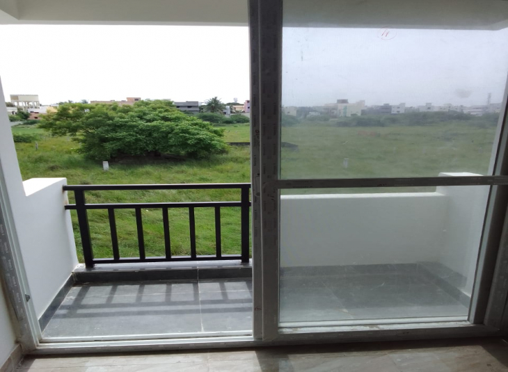 935 Sq.Ft, 2 BHK Flats for sale in Tambaram West