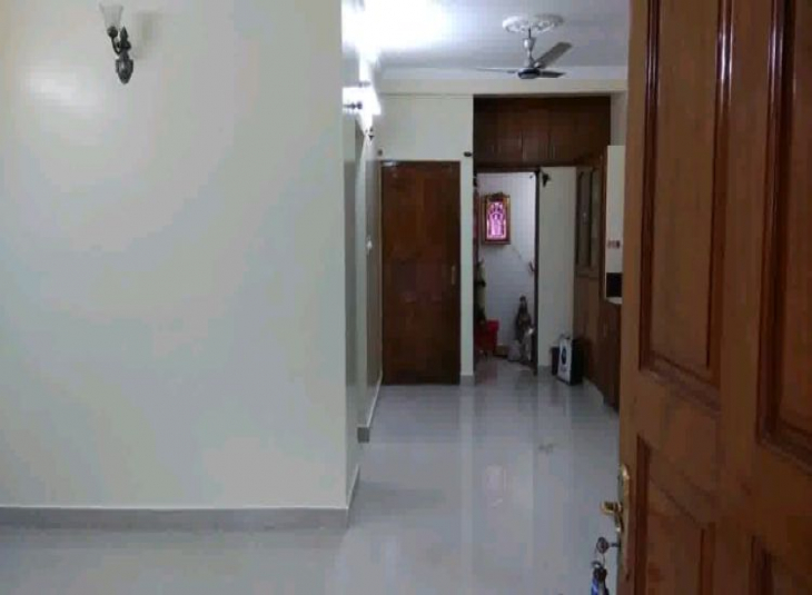 1010 Sq.Ft, 2 BHK Flats for sale in Arumbakkam