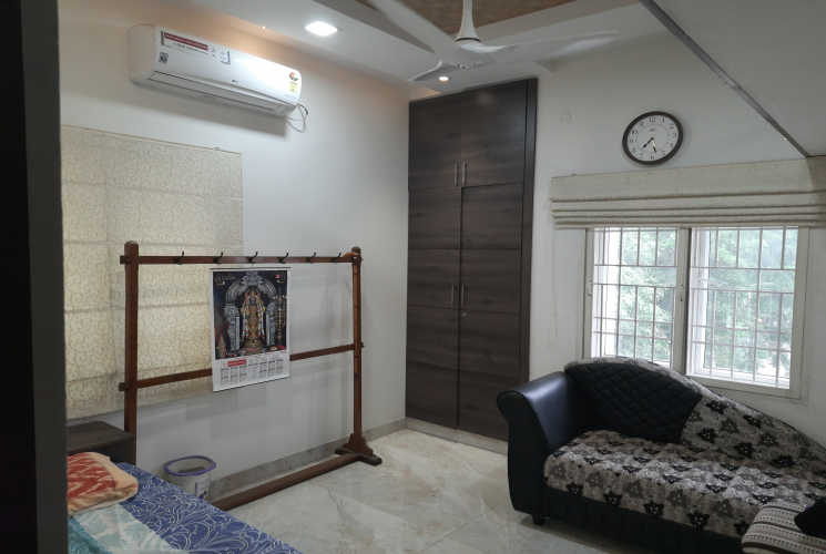 1495 Sq.Ft, 3 BHK Flats for sale in T Nagar