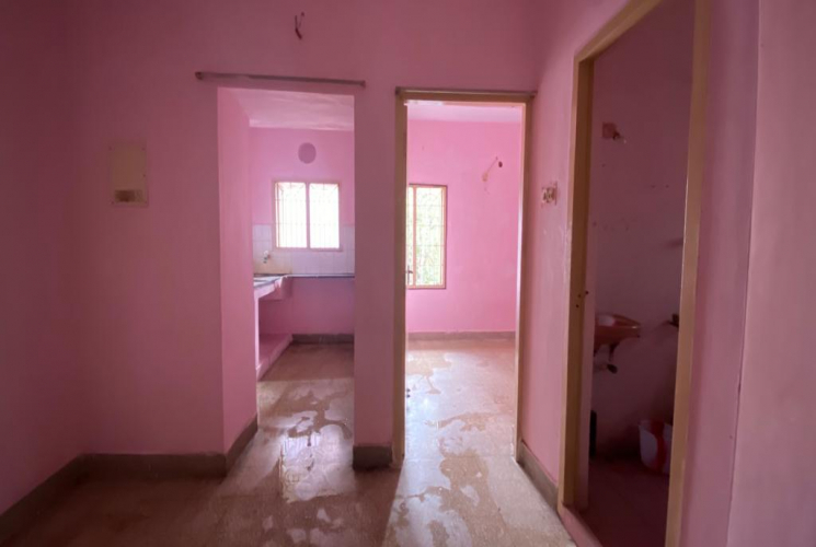 600 Sq.Ft, 1 BHK Flats for sale in Valasaravakkam