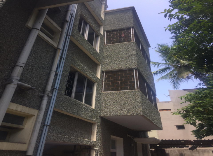 960 Sq.Ft, 2 BHK Flats for sale in Anna Nagar East