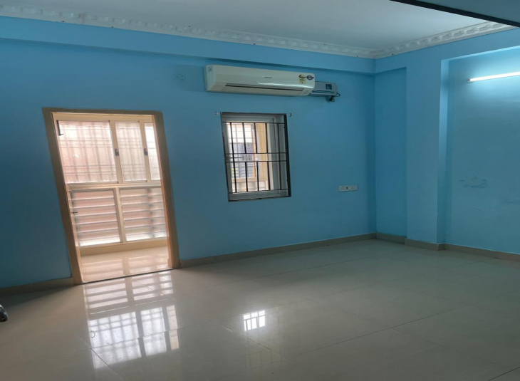1250 Sq.Ft, 3 BHK Flats for sale in Valasaravakkam