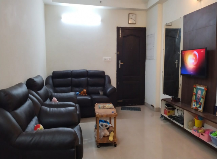 1220 Sq.Ft, 3 BHK Flats for sale in Nolambur