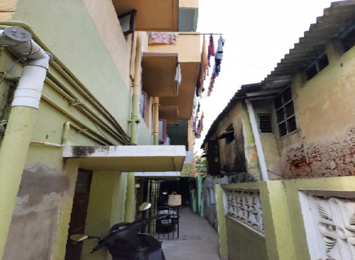 2750 Sq.Ft, 9 BHK Individual House for sale in Shenoy Nagar