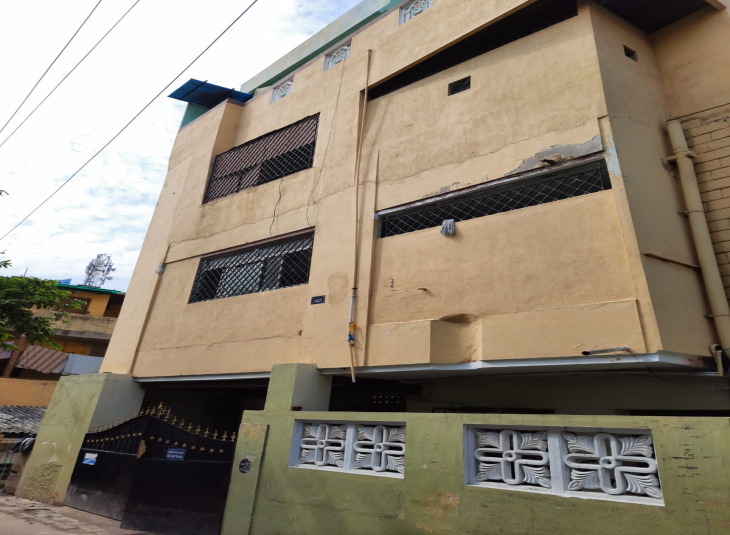 2750 Sq.Ft, 9 BHK Individual House for sale in Shenoy Nagar