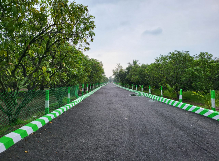 10000 Sq.Ft, Agricultural farm land for sale in GST Road