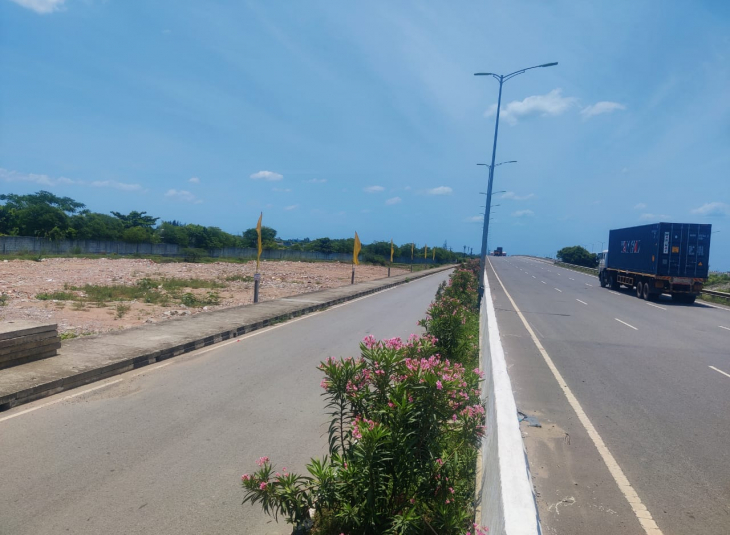 8000 Sq.Ft, Commercial Land for sale in Red Hills