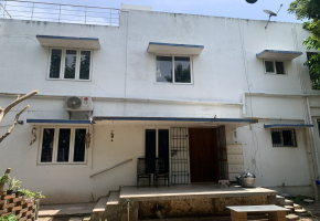 4 BHK House for sale in Kundrathur
