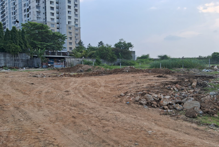 6300 Sq.Ft, Commercial Land for sale in Korattur