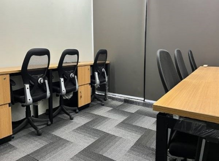800 Sqft, Commercial Office / Space in Nungambakkam