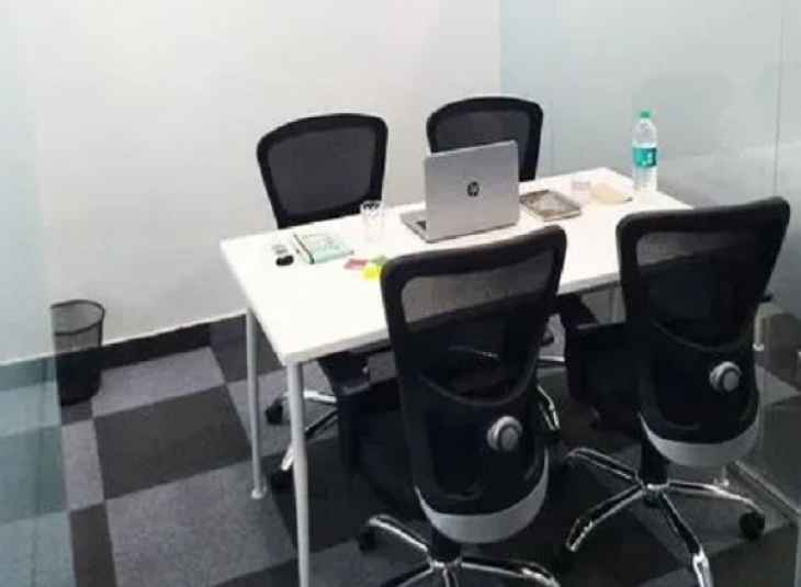 800 Sq.Ft,  Commercial Office / Space