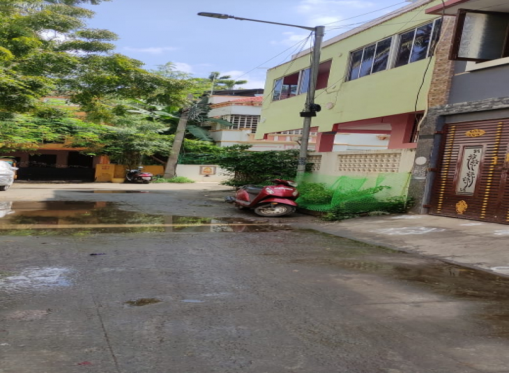 1300 Sq.Ft,  Office Complex