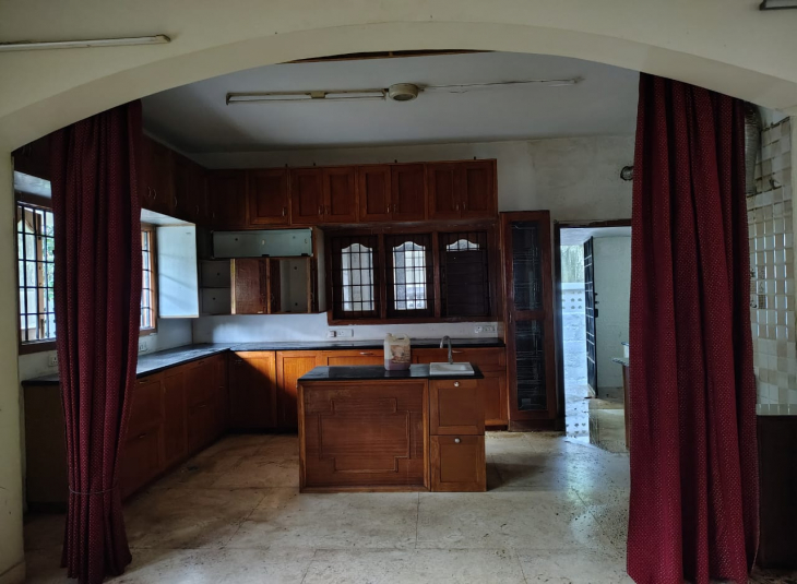 6000 Sq.Ft, 5 BHK Independent House / Villa