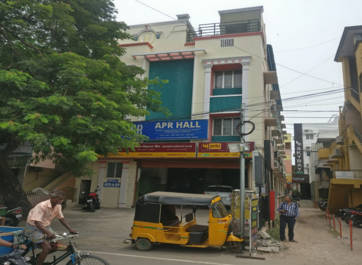 3000 Sqft, Commercial Showrooms in Vadapalani