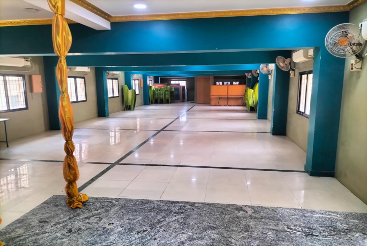 2500 Sq.Ft,  Commercial Office / Space
