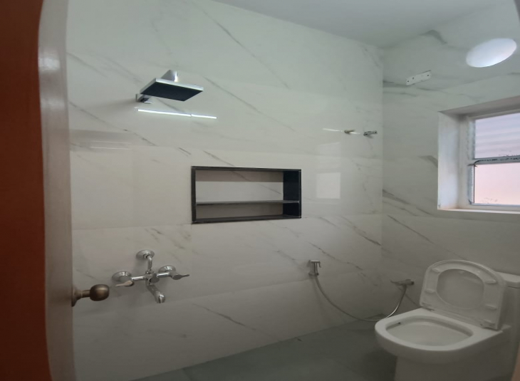 1700 Sq.Ft, 2 BHK Residential Apartment
