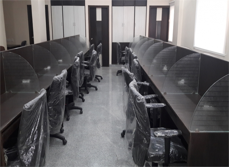 1000 Sq.Ft,  Commercial Office / Space