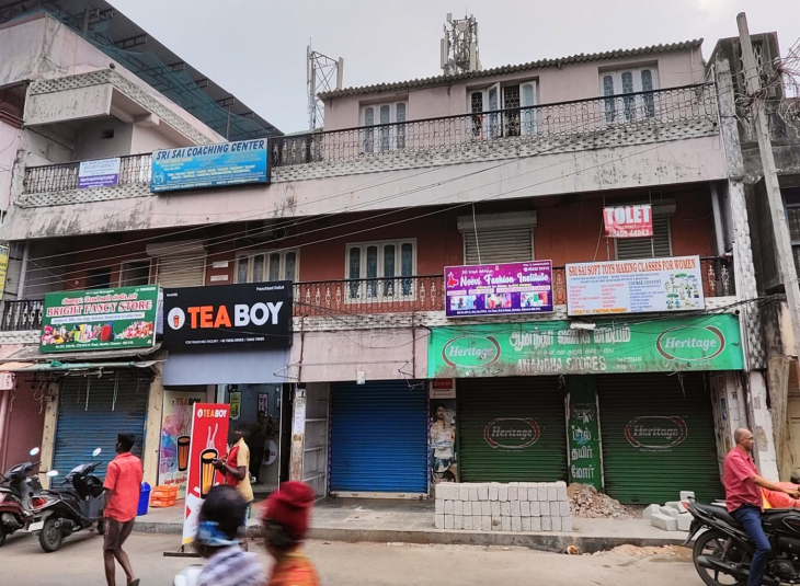 1500 Sqft, Commercial Office / Space in Alandur